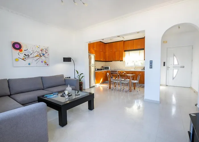 Divine كارباثوس