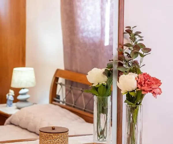 Divine شقة كارباثوس