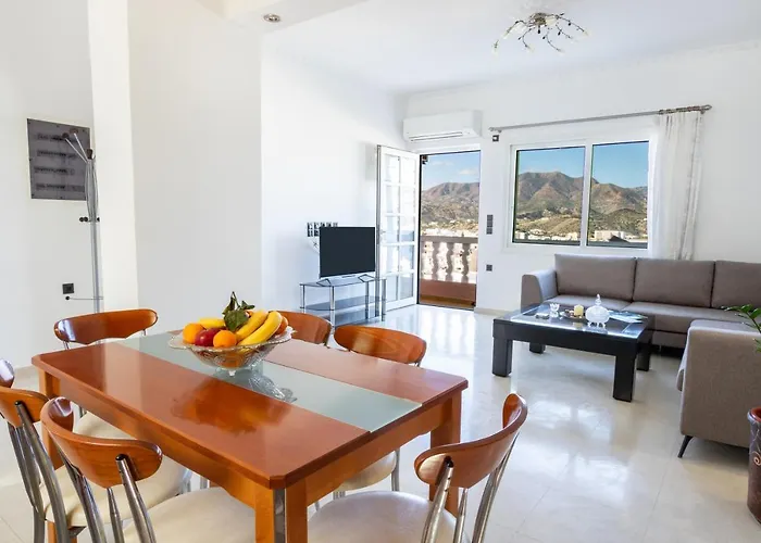 شقة Divine كارباثوس