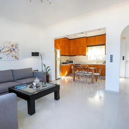 Divine קרפאטוס